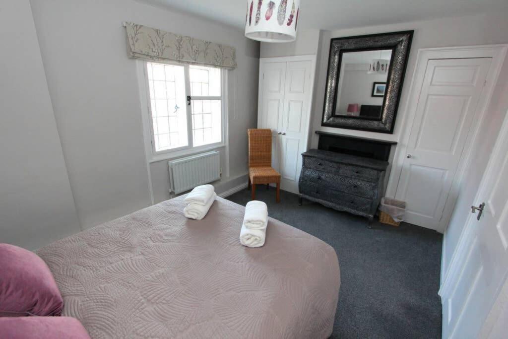 Top Floor Character Apartment In The Heart Of The City Centre Chester Esterno foto